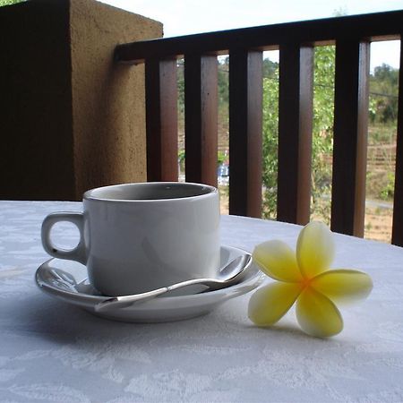 Swaloh Resort & Spa Kalangbret Esterno foto