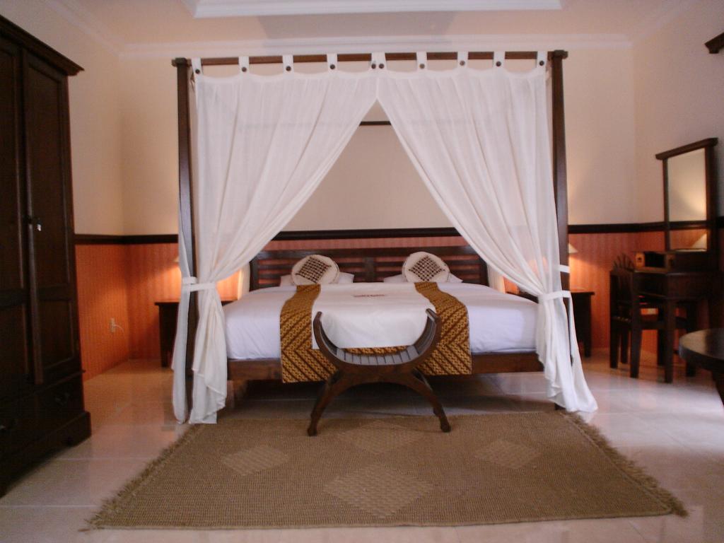 Swaloh Resort & Spa Kalangbret Esterno foto