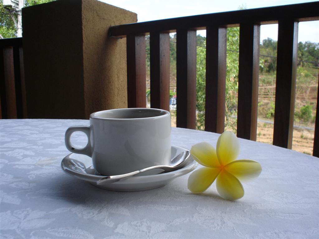 Swaloh Resort & Spa Kalangbret Esterno foto